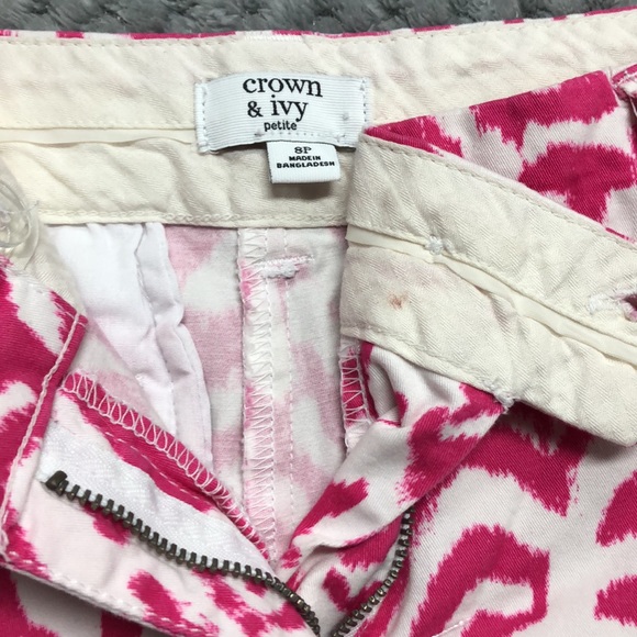 Shorts - Picture 2 of 4